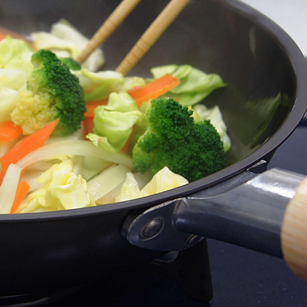 ウルシヤマ金属工業 いため鍋 28cm IH対応 深型フライパン 鉄匠 UMIC