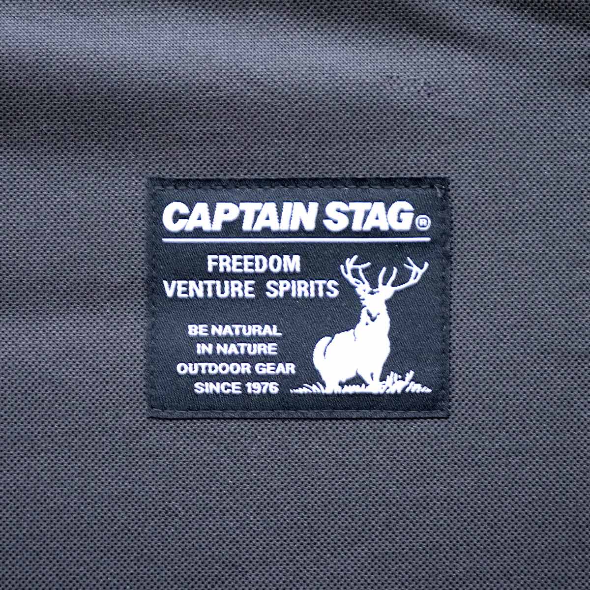 アウトドアチェア 折りたたみ アルミ背付ベンチ ブラックラベル キャプテンスタッグ （ CAPTAIN STAG アウトドア 椅子 2人 チェア 2人掛け ベンチ ）の画像