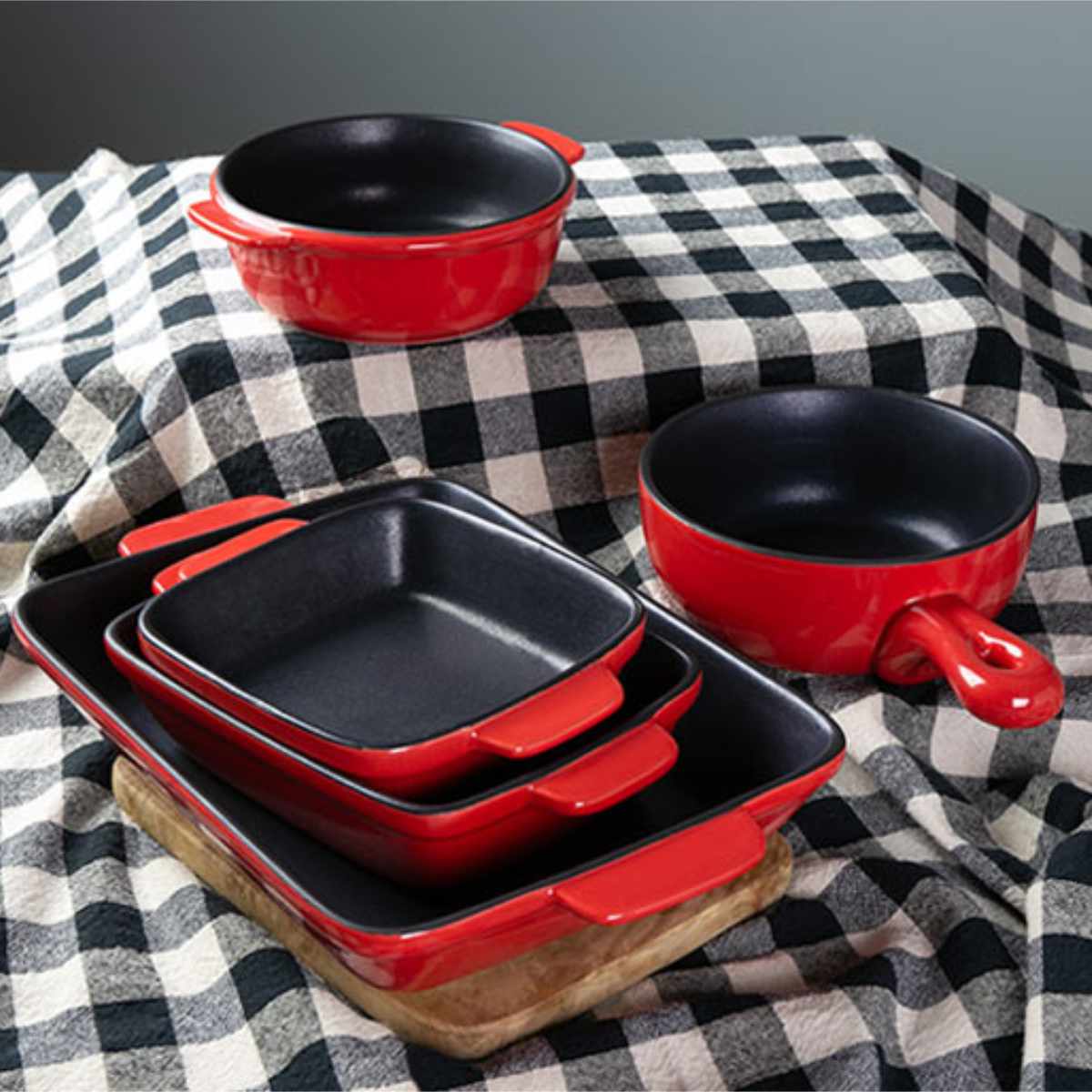 パール金属 グラタン皿 角型 22.5cm フッ素加工 耐熱皿 陶磁器 （ 電子