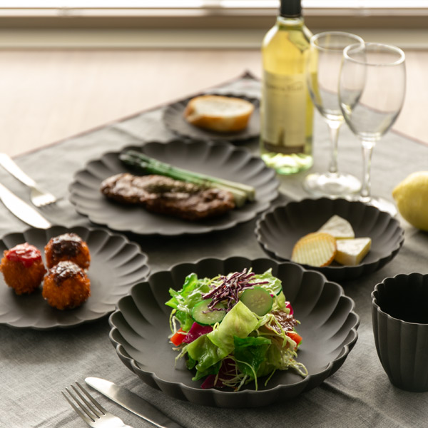 パスタ皿 22cm フローレ 花 輪花 陶器 食器 日本製 （ 食洗機対応