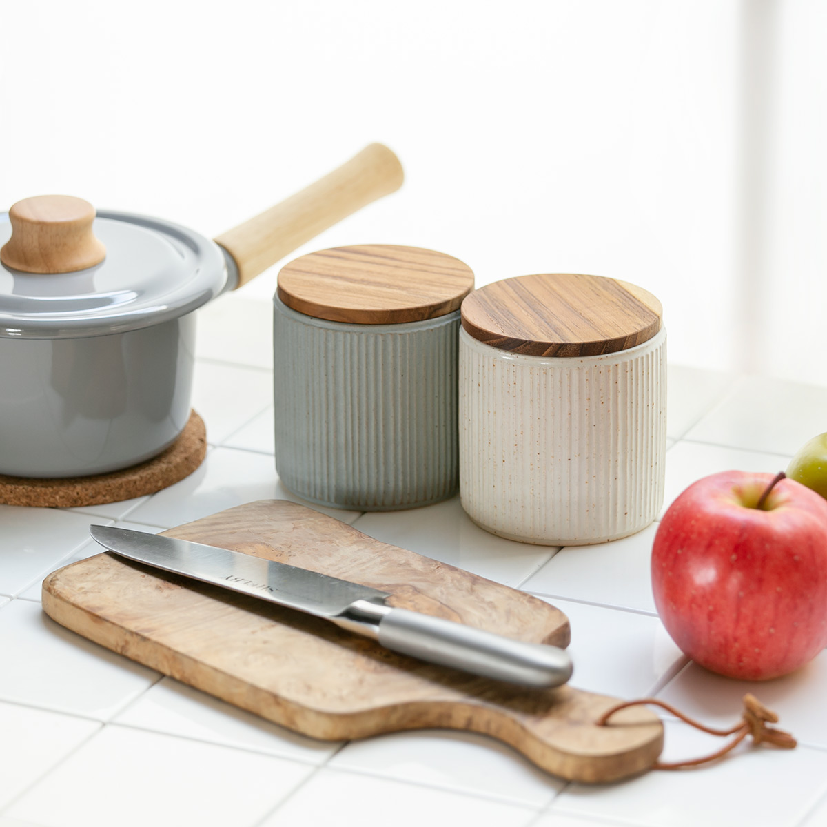 LOLO（ロロ） 保存容器 420ml 陶器 丸型 木蓋付き SALIU （ サリュウ