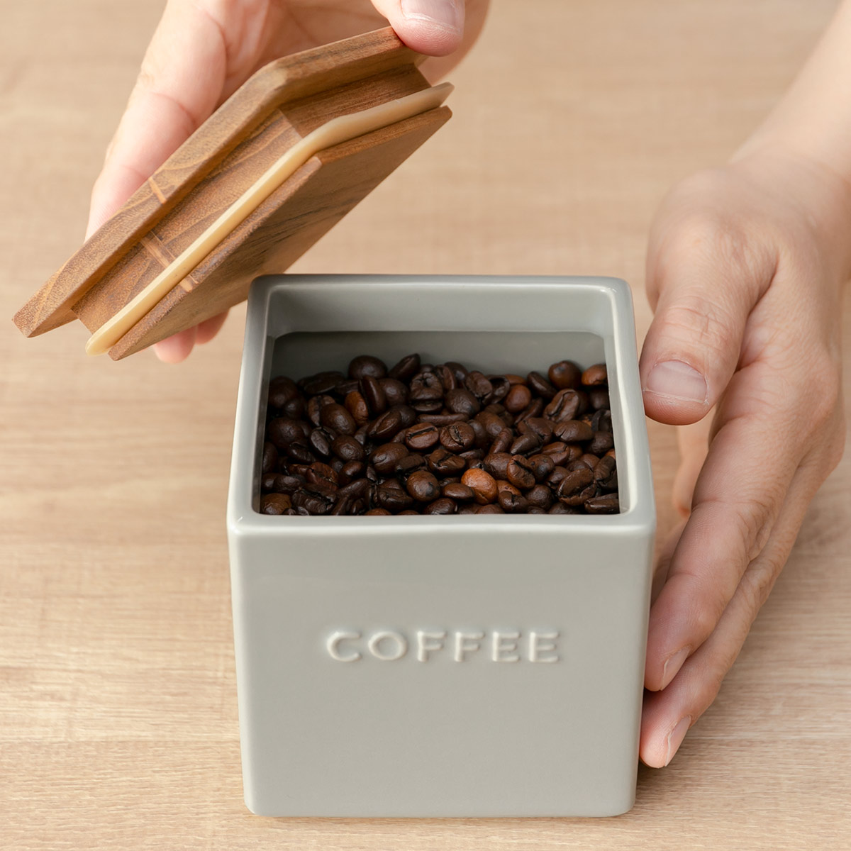 LOLO（ロロ） 保存容器 500ml ソルト シュガー コーヒー ティー 白磁製