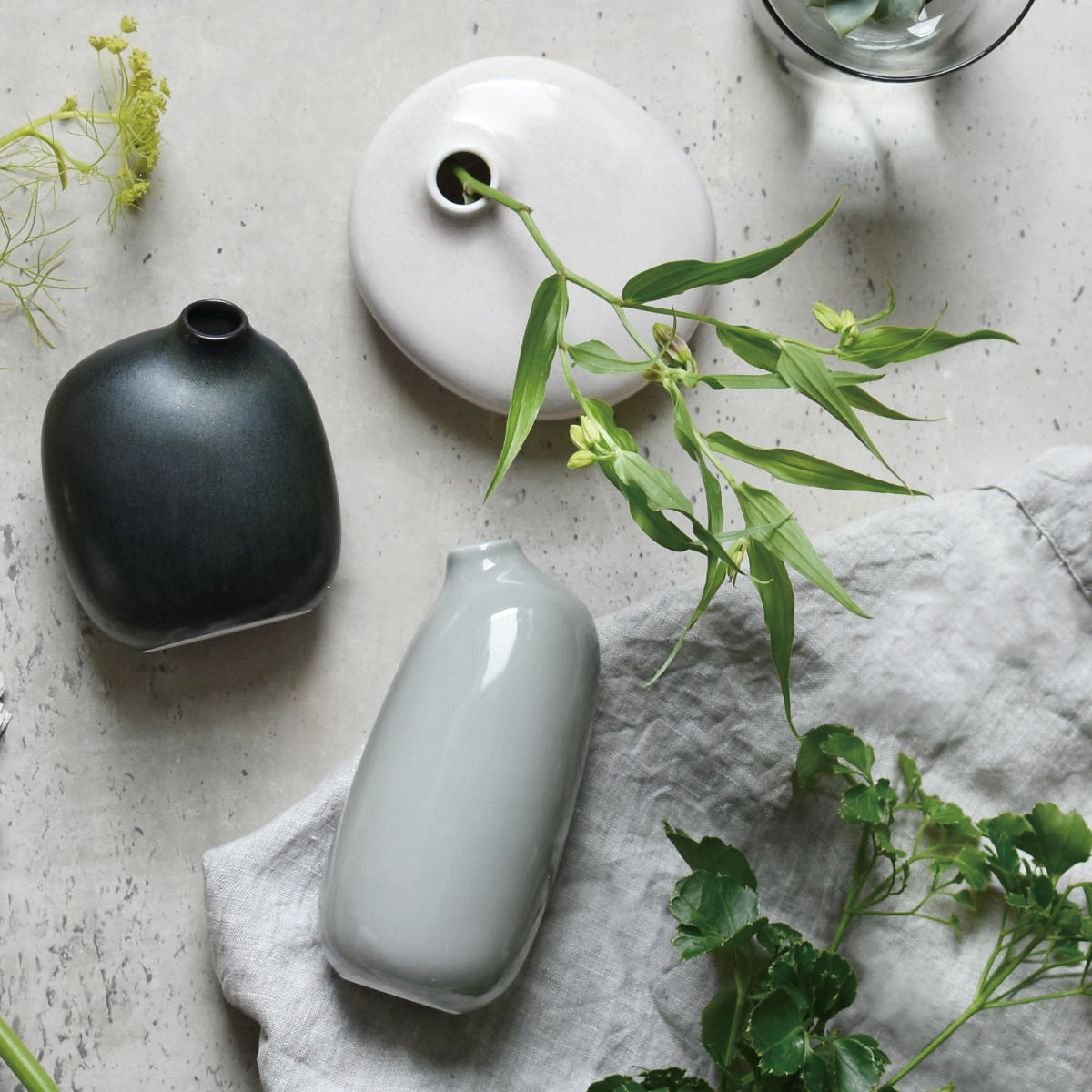 花瓶　置物　陶器　花器 Lisa Larson（リサラーソン） 花瓶 陶器 オブジェ ドレス 置物 北欧