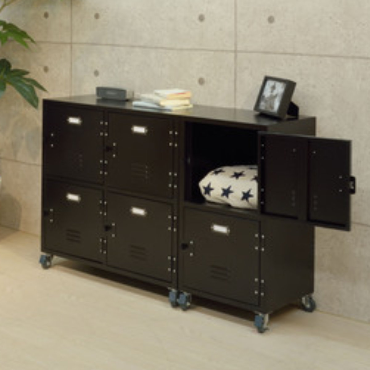 スチールラック 幅39cm 2段 扉付 ロッカー風 キャスター付 RALD