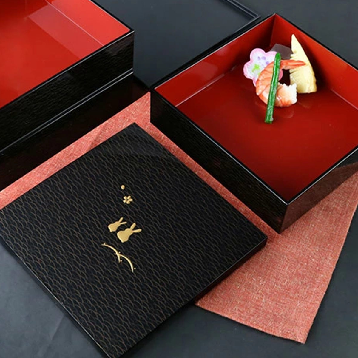 宮本産業 お弁当箱 6.0三段重 地紋うさぎ シール蓋付 4200ml （ お重