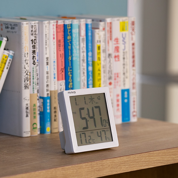 置き時計 目覚まし時計 多機能 タッチセンサークロック カッシーニ