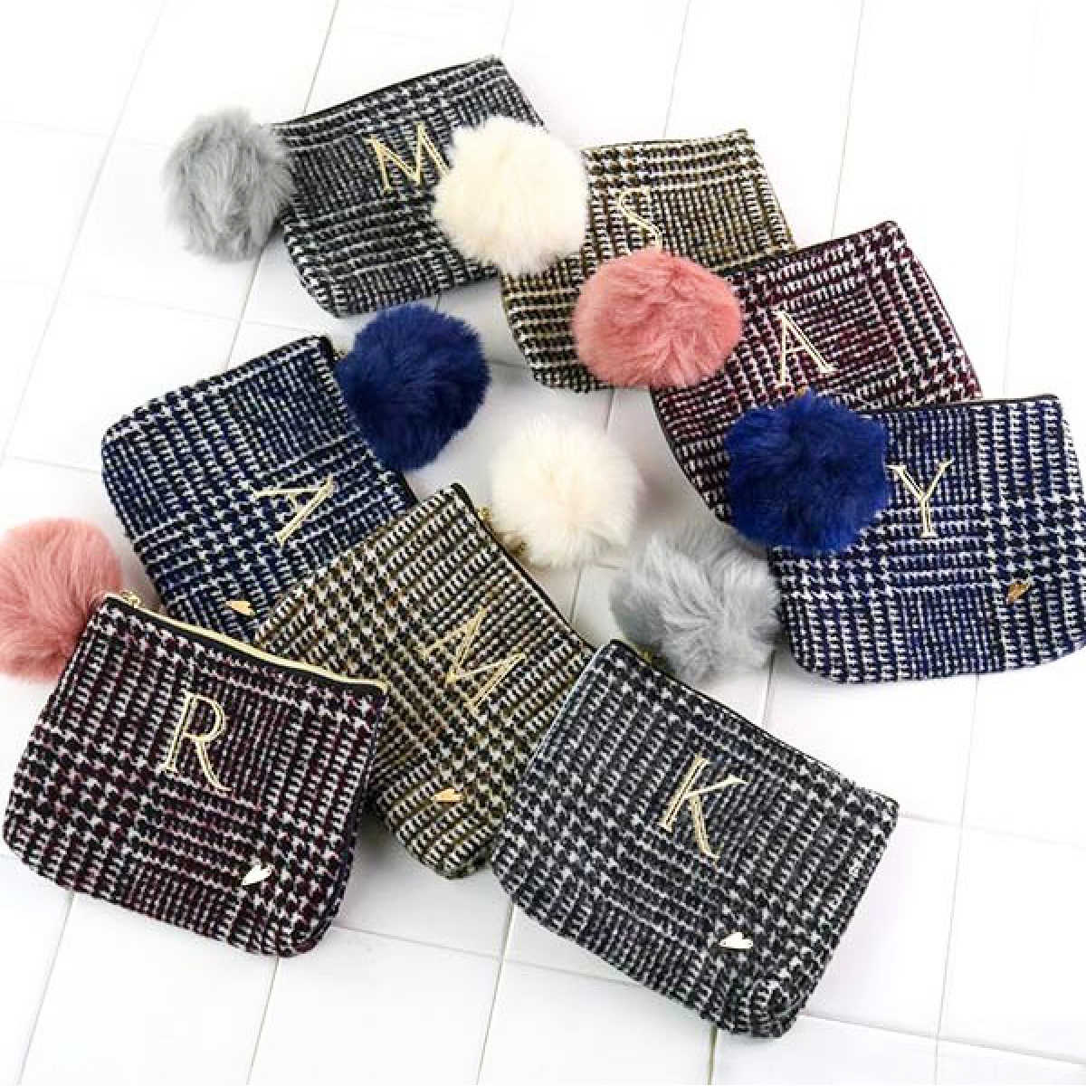 ポーチ Plaid イニシャル フラットポーチ 化粧品 収納 （ コスメ メイク 小物入れ 化粧ポーチ ）
