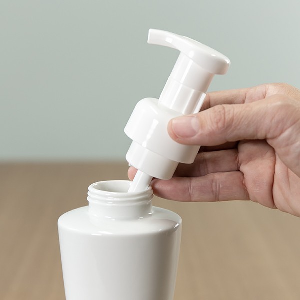 ディスペンサー 詰め替えボトル ホワイトガーデン ムースボディポンプ