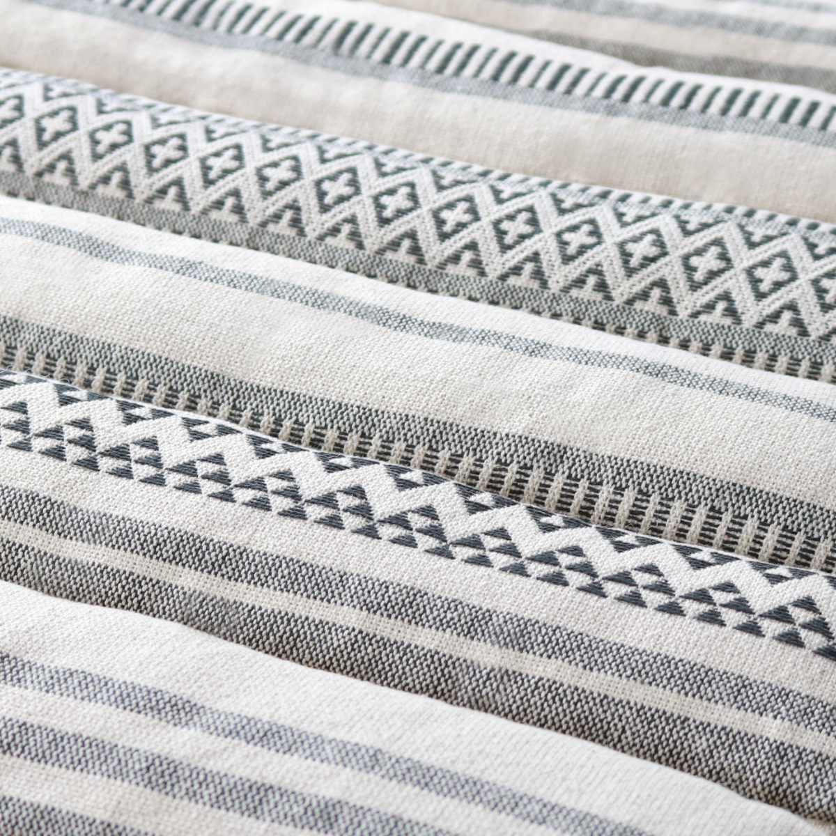 クッション TERRA テラ インド綿 ロングクッション 120×43cm レッド