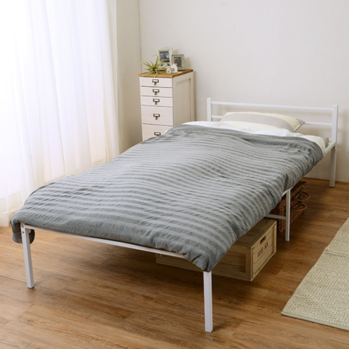 スチールベッド シングル メッシュ床 シンプル モノトーン （ ベット