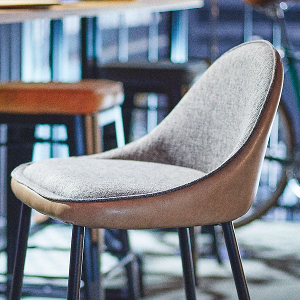 ヴィンテージ カウンターチェア ハイチェア  アイアン　無垢 アイアンレザーワイドバーチェア ケーラー 家具の製造・販売 友安製作所