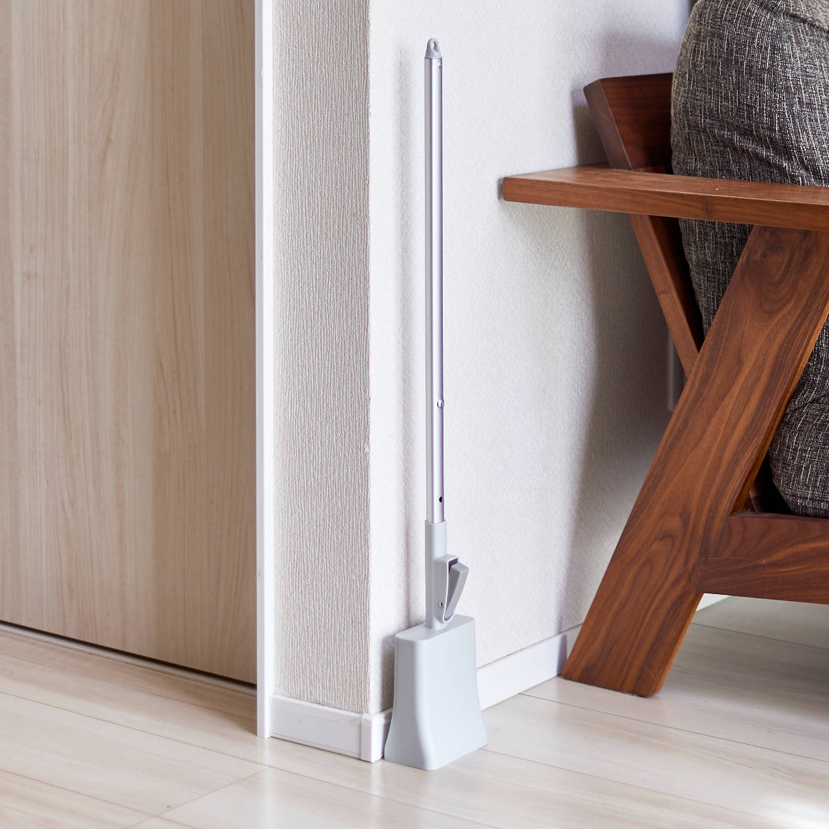 ほうき 全長67cm 立つホウキ STAND フリースタンディング ほうき 全長67cm 立つホウキ STAND フリースタンディング