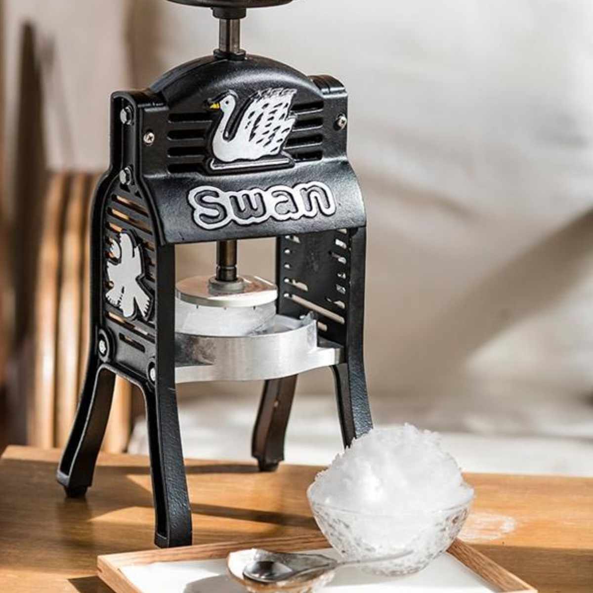 池永鉄工 氷削機 手動式 ブロック氷専用 専用氷カップ付 BLACK SWAN