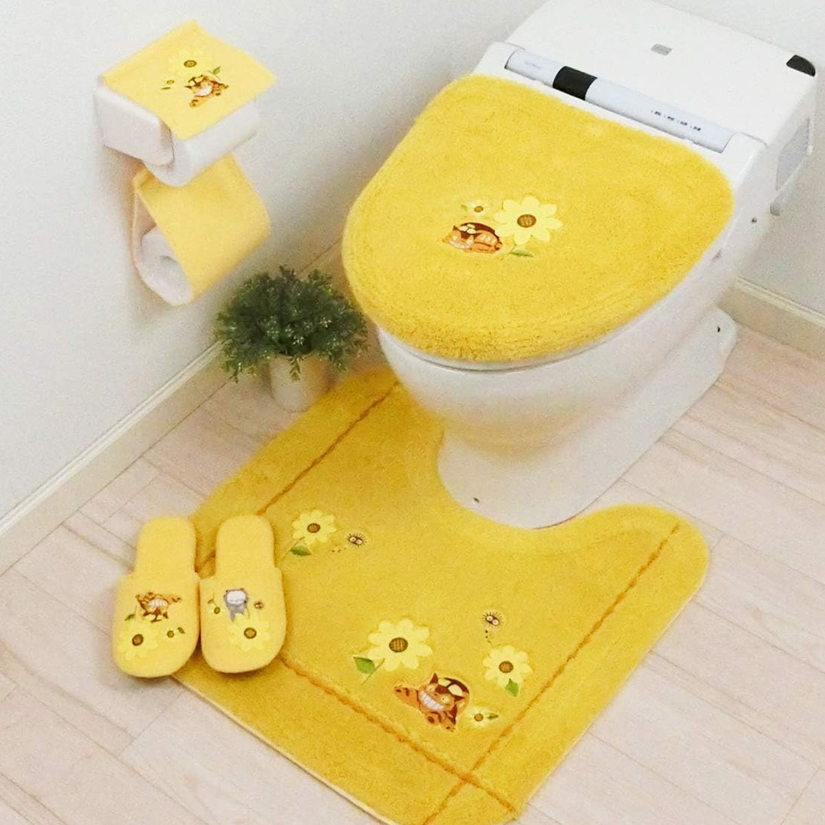 センコー トイレマット となりのトトロ 花のバス停 58×60cm