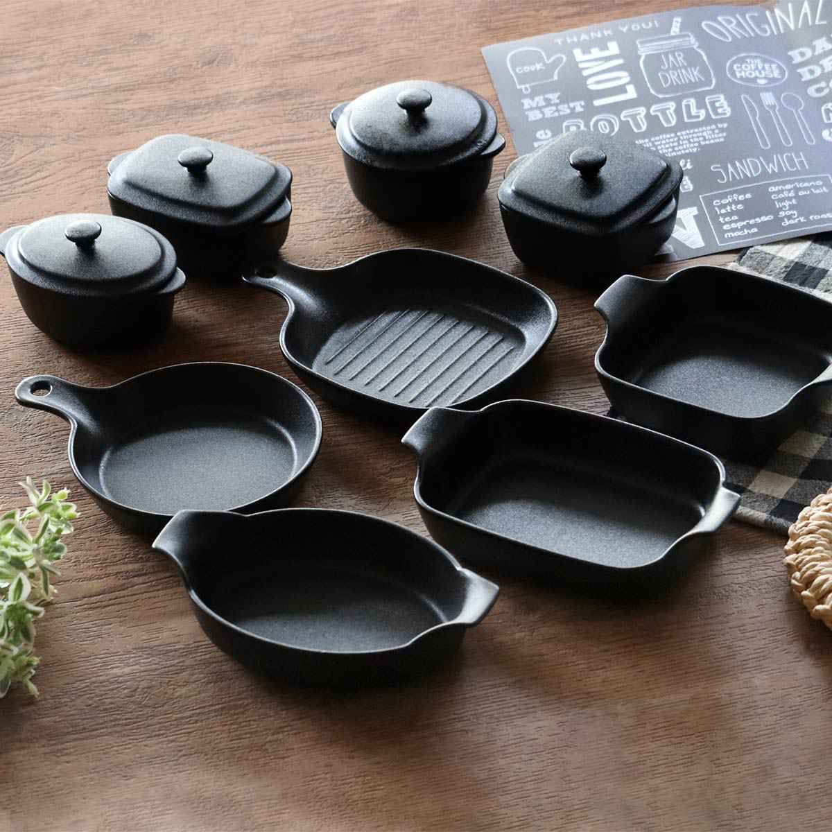 パール金属 グラタン皿 22.5cm 鋳物風 深型 長方形 陶磁器 取っ手付