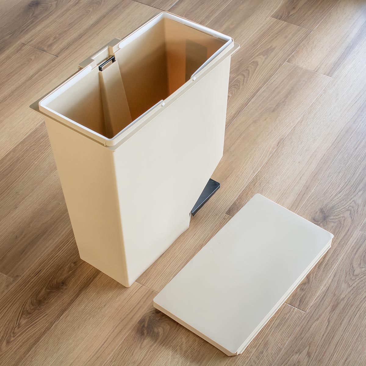 ゴミ箱 35L 同色3個セット 棚下・カウンター下にも置けるペダルペール （ 35リットル ごみ箱 キッチン スリム 棚下 カウンター ペダル式 分別 ふた付き ）_20