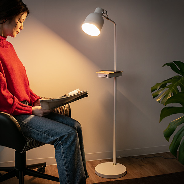 イシグロ フロアライト LED付き 3段階調光 充電機能付き タッチ