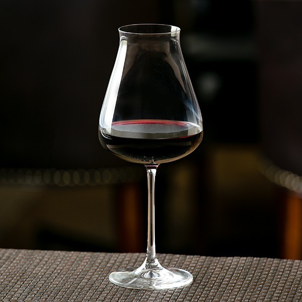 ボルドーグラス 700ml DESIRE デザイアー ガラス製 羽模様付 （ 食洗機対応 グラス ワイングラス ボルドー 赤ワイン ）