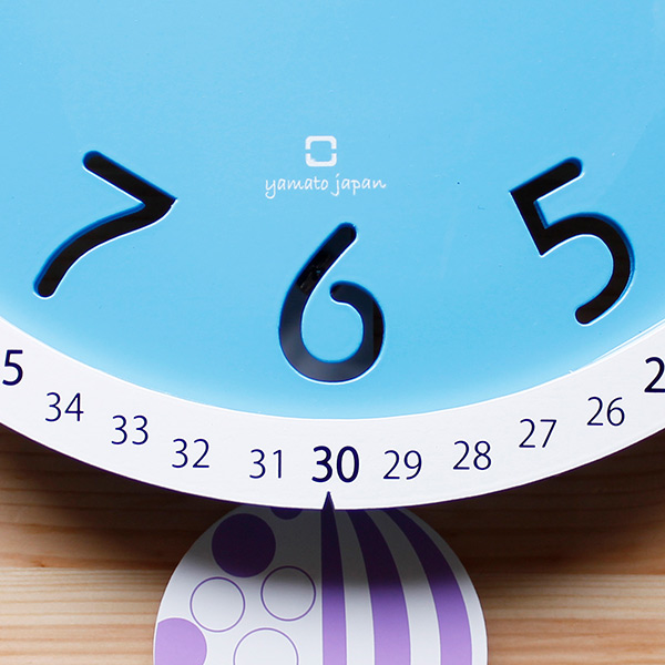 ヤマト工芸 振り子時計 circus clock シロクマ ステップ秒針 掛け時計