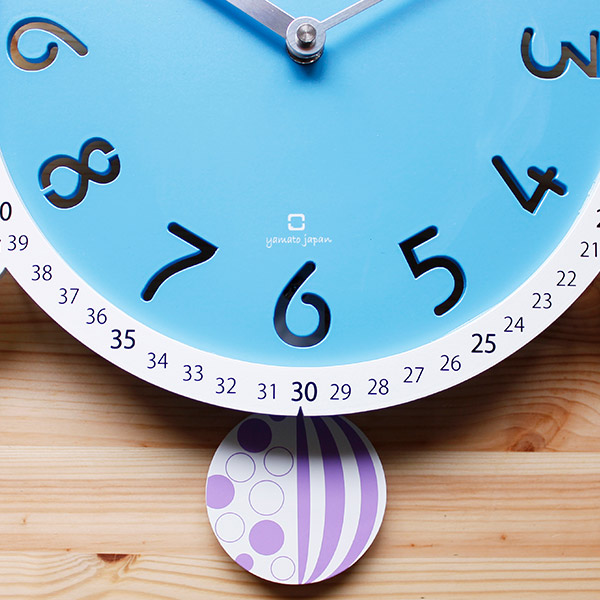 ヤマト工芸 振り子時計 circus clock シロクマ ステップ秒針 掛け時計