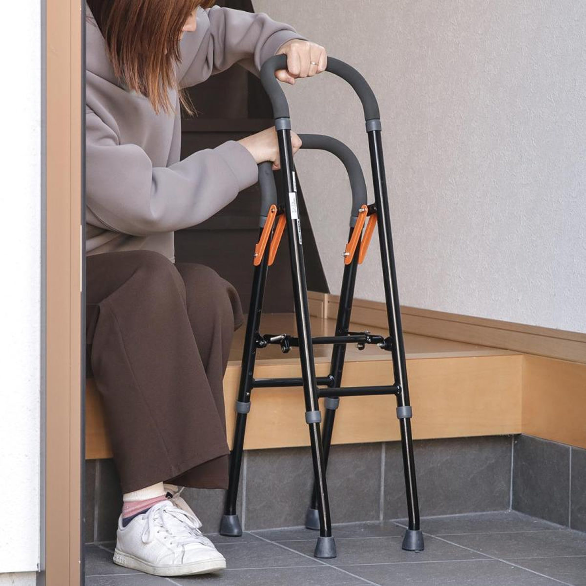 幸和製作所 杖 手すり 立ち上がり 補助手すり 折りたたみ 軽量 多脚杖