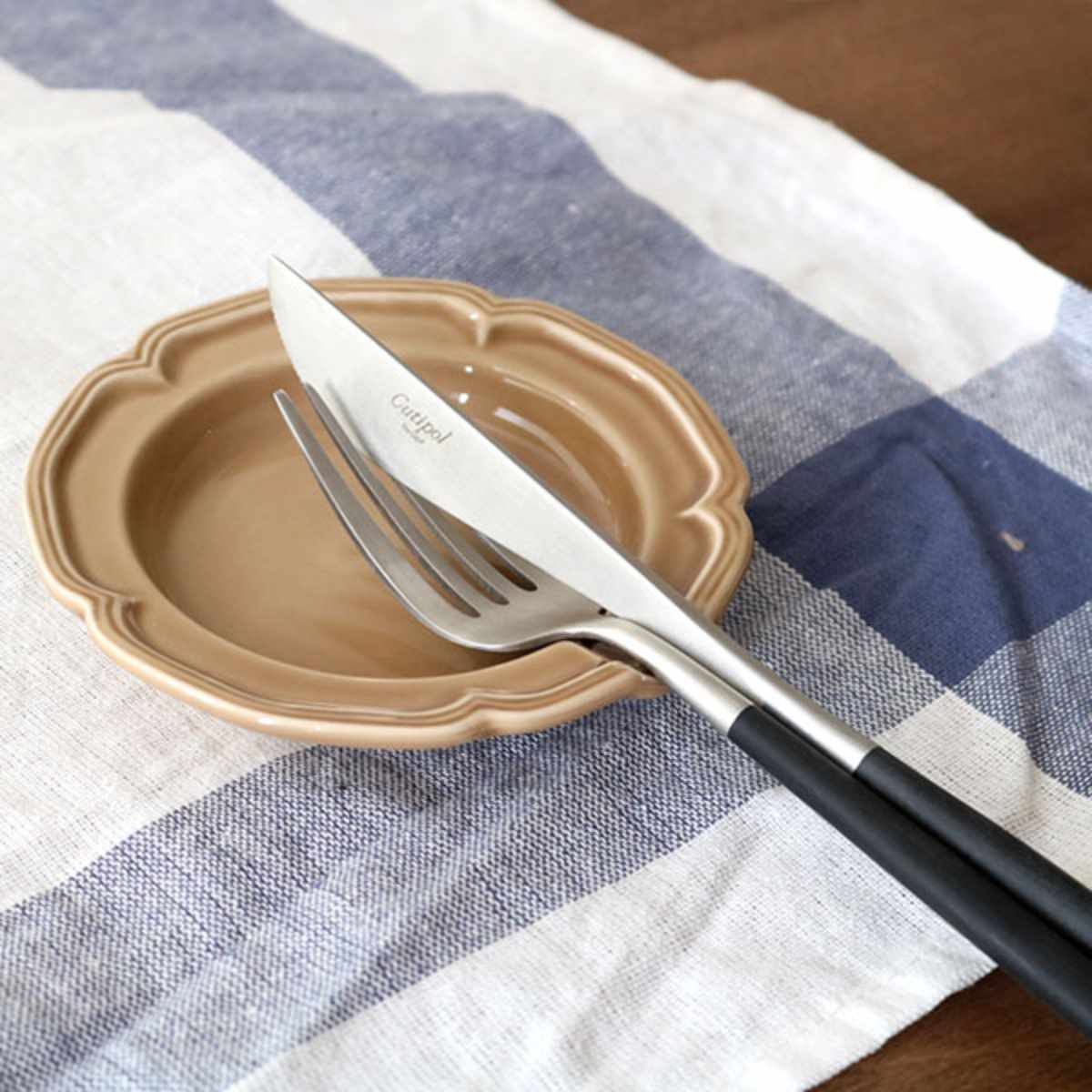 プレート 箸置き 10cm S Fam Plate ファムプレート 磁器 （ 食洗機対応
