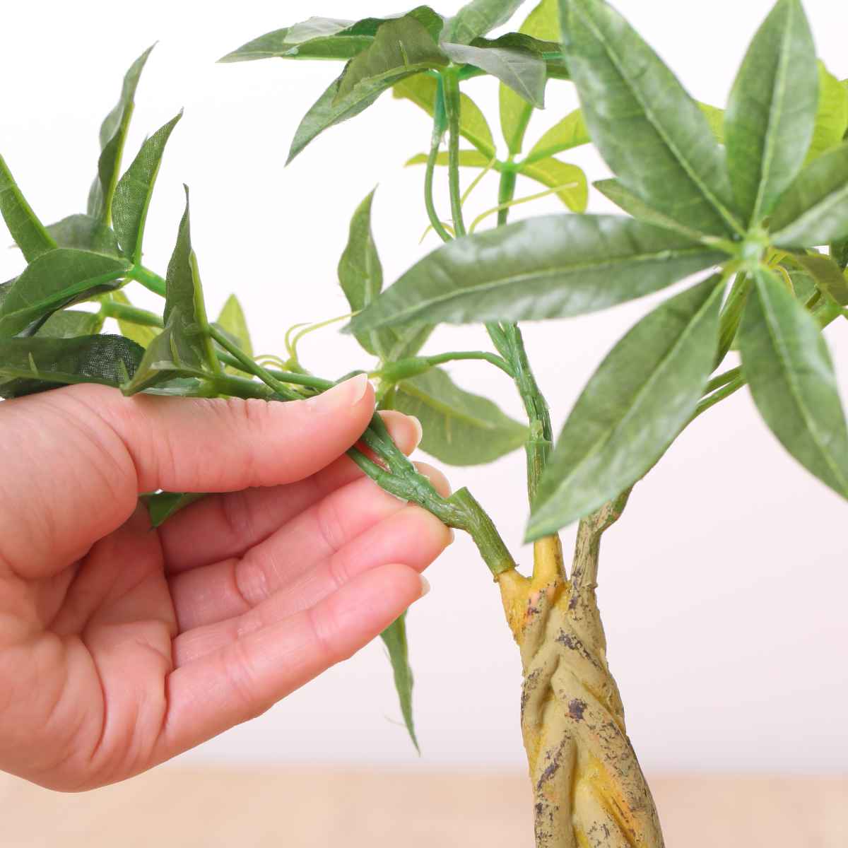 人工観葉植物 パキラ 27cm 観葉植物 造花 光触媒 （ ミニ 卓上 