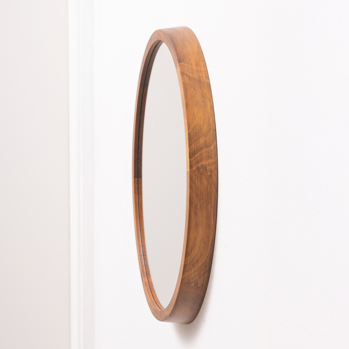木製 円形 壁掛け鏡 直径約30cm 木製 円形 壁掛け鏡 直径約30cm Amazon.co.jp: Browgrow 壁掛けミラー