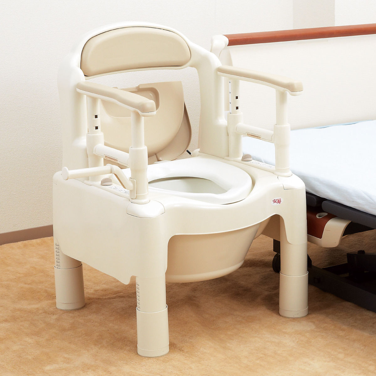 アロン化成 ポータブルトイレ 暖房便座 キャスター付 介護用 ちびくま