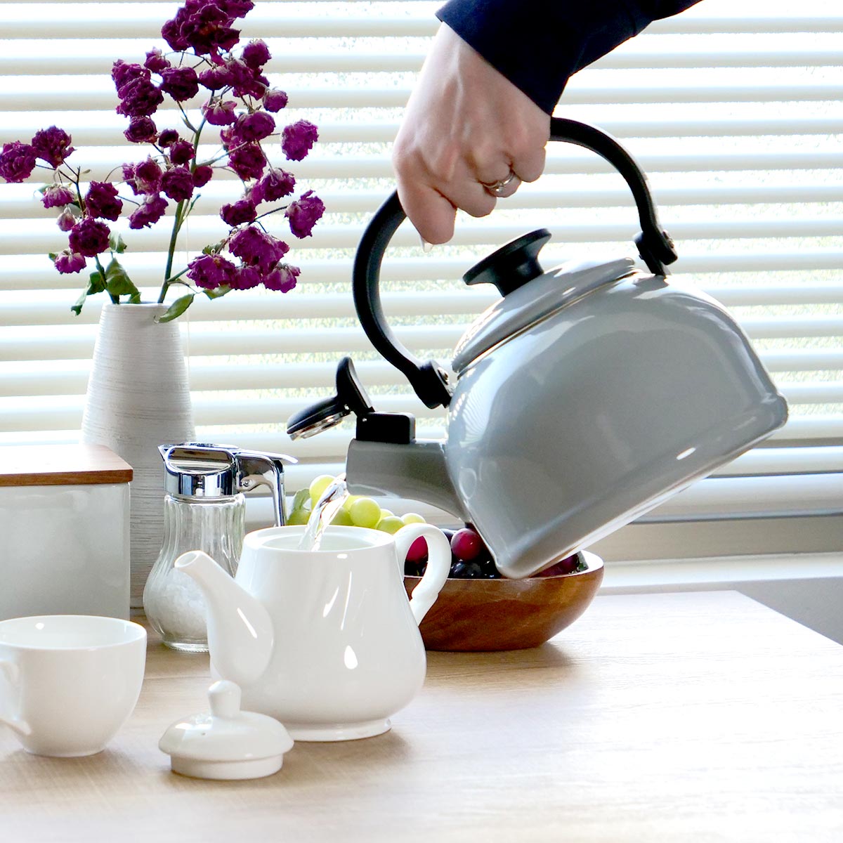 富士ホーロー やかん 1.6L 笛吹きケトル ホーロー IH対応 Honey Ware