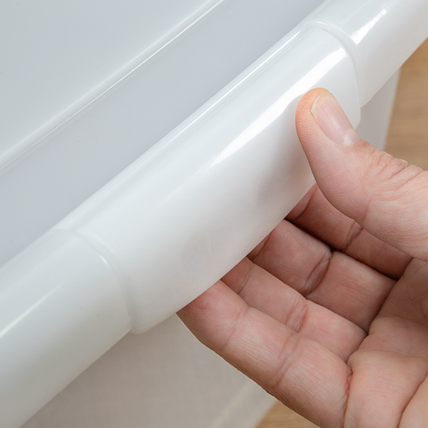 サンコープラスチック 収納ケース 幅22.7×奥行32.7×高さ14.7cm フタ