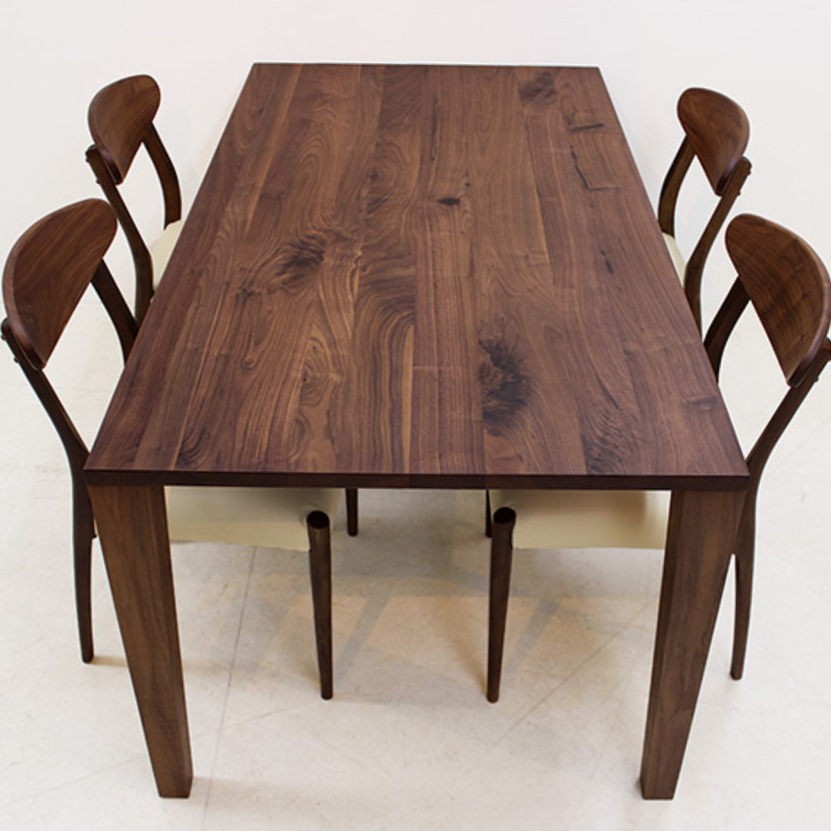 ダイニングテーブル 幅160cm ウォールナット 木脚タイプ 天然木 （ 開