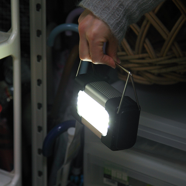 LEDライト ポータブルライト バッテリー機能付き （ 充電器 ライト