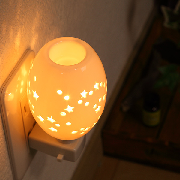 照明 アロマランプ セラミック 陶器 アロマライト コンセント型 白熱球