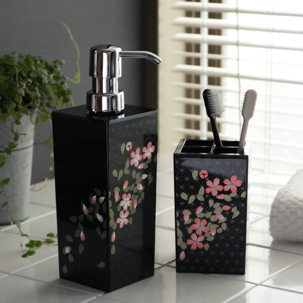 日本製 SAKURA 角型 大 シール付 ディスペンサー詰め替えボトル(500ml) 黒 khxv5rg ディスペンサー 500ml SAKURAディスペンサー 角型 シャンプー
