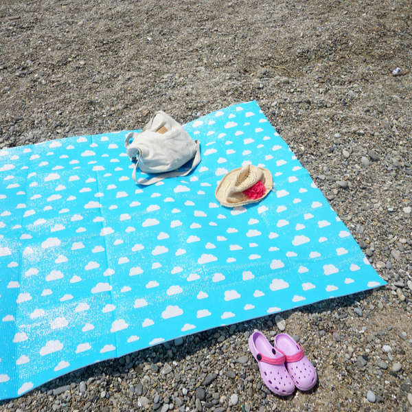 東和産業 レジャーシート 大判 120×180cm 3〜4人用 クラウド 東和産業 レジャーシート 大判 120×180cm 3〜4人用 クラウド