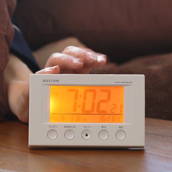 目覚まし時計 電波時計 温湿度計 カレンダー付...の詳細画像4