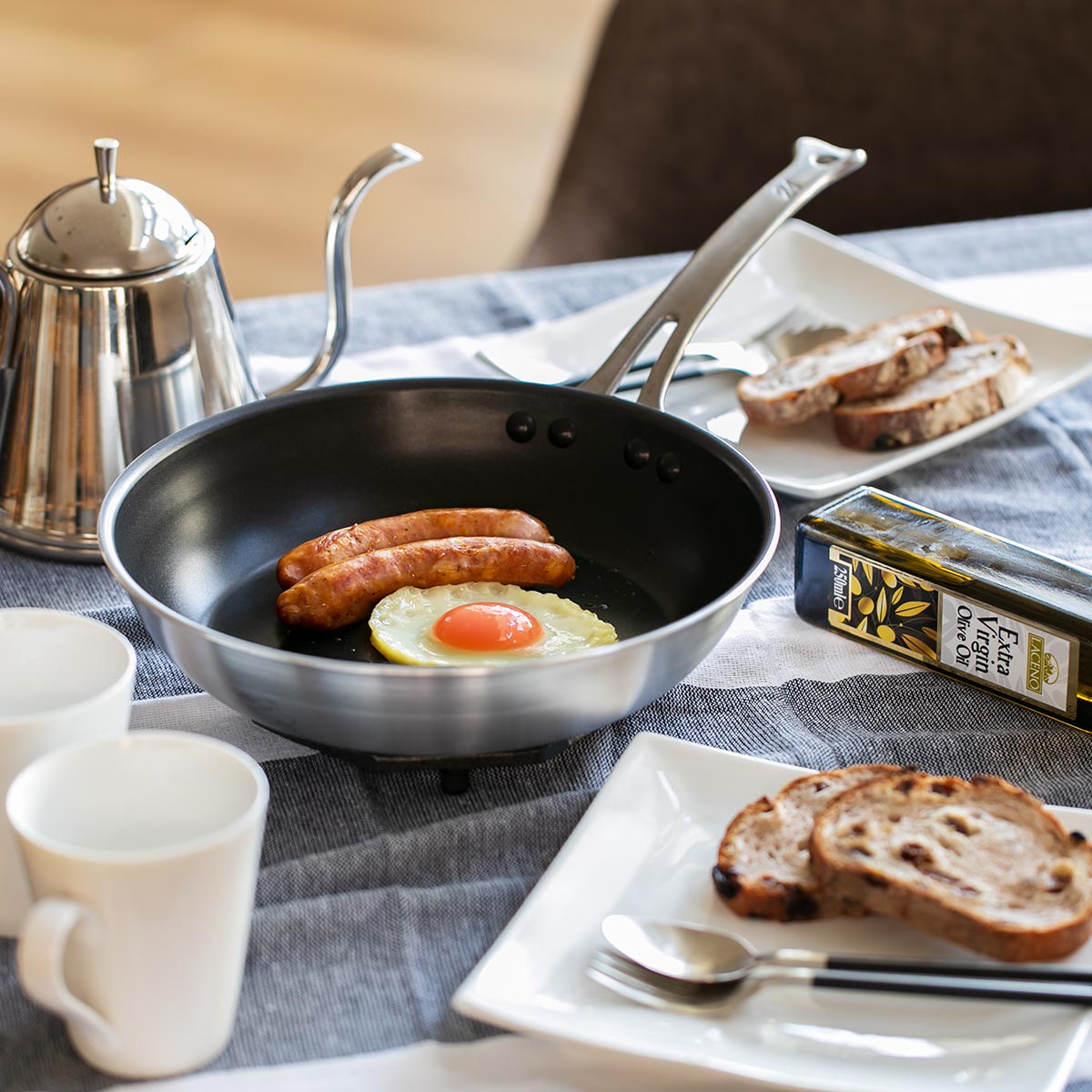 フライパン 21cm 浅型 アルミ製 フッ素樹脂加工 シルクフライパン 日本