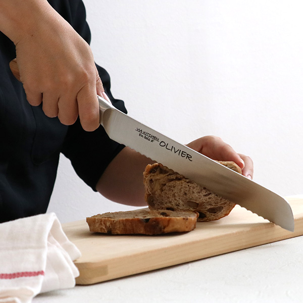 包丁 パン切り包丁 刃渡り20cm 木柄 日本製 バイアキッチン OLIVIER
