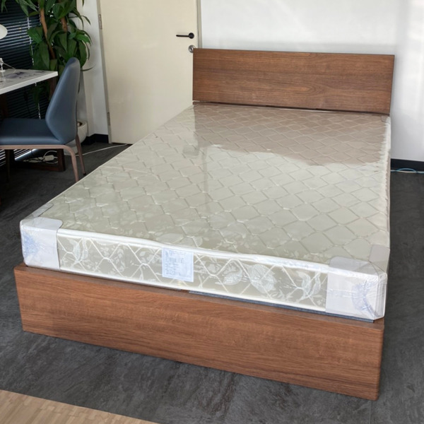 MKマエダ家具 ダブルベッド マット付 シンプルデザイン ウォールナット
