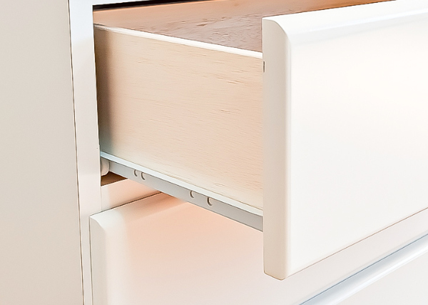 アルファタカバ チェスト 4段 クローゼット収納 キャスター付 光沢仕上