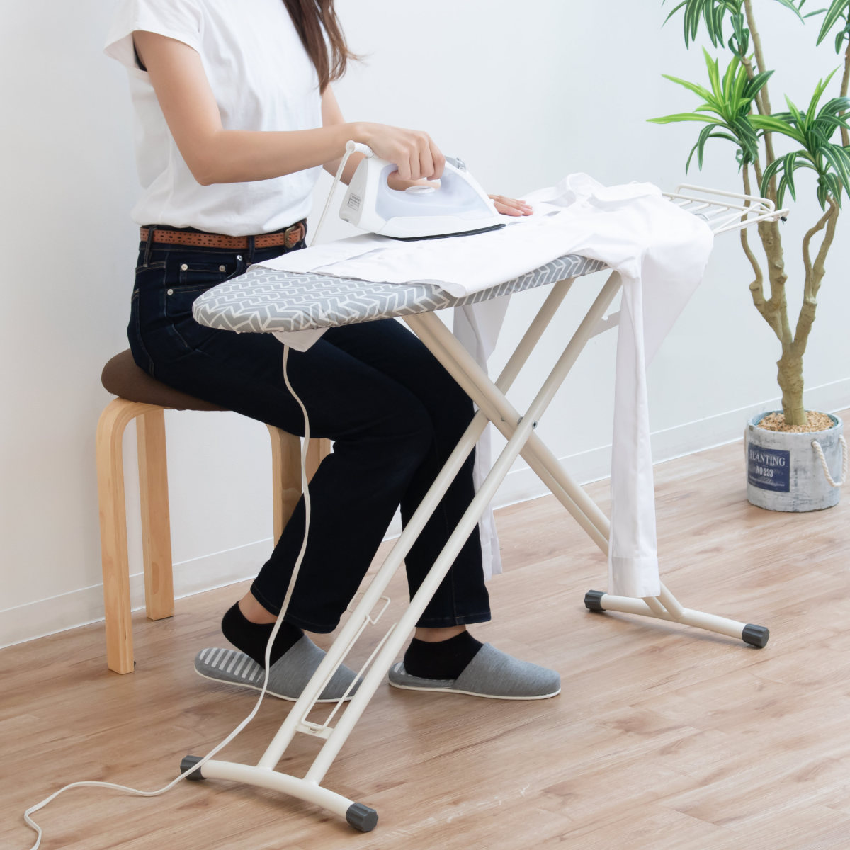 スチームアイロン ホワイト アイロン台付き dショッピング |アイロン台 スチームアイロン台 北欧柄 スタンド型