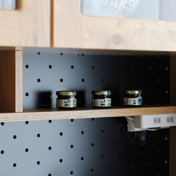 東馬（Tohma） 食器棚 北欧風 キッチンボード オーク材 幅70cm