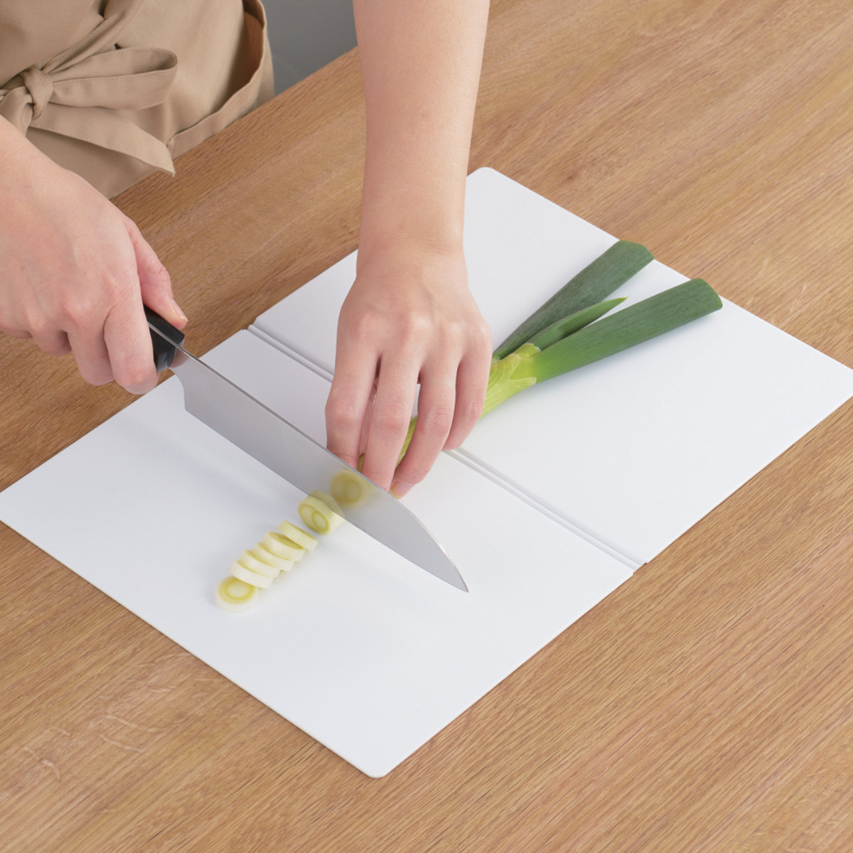 立つまな板 42×29.7cm 食洗機対応 日本製 まな板 A3 A4 （ マナイタ