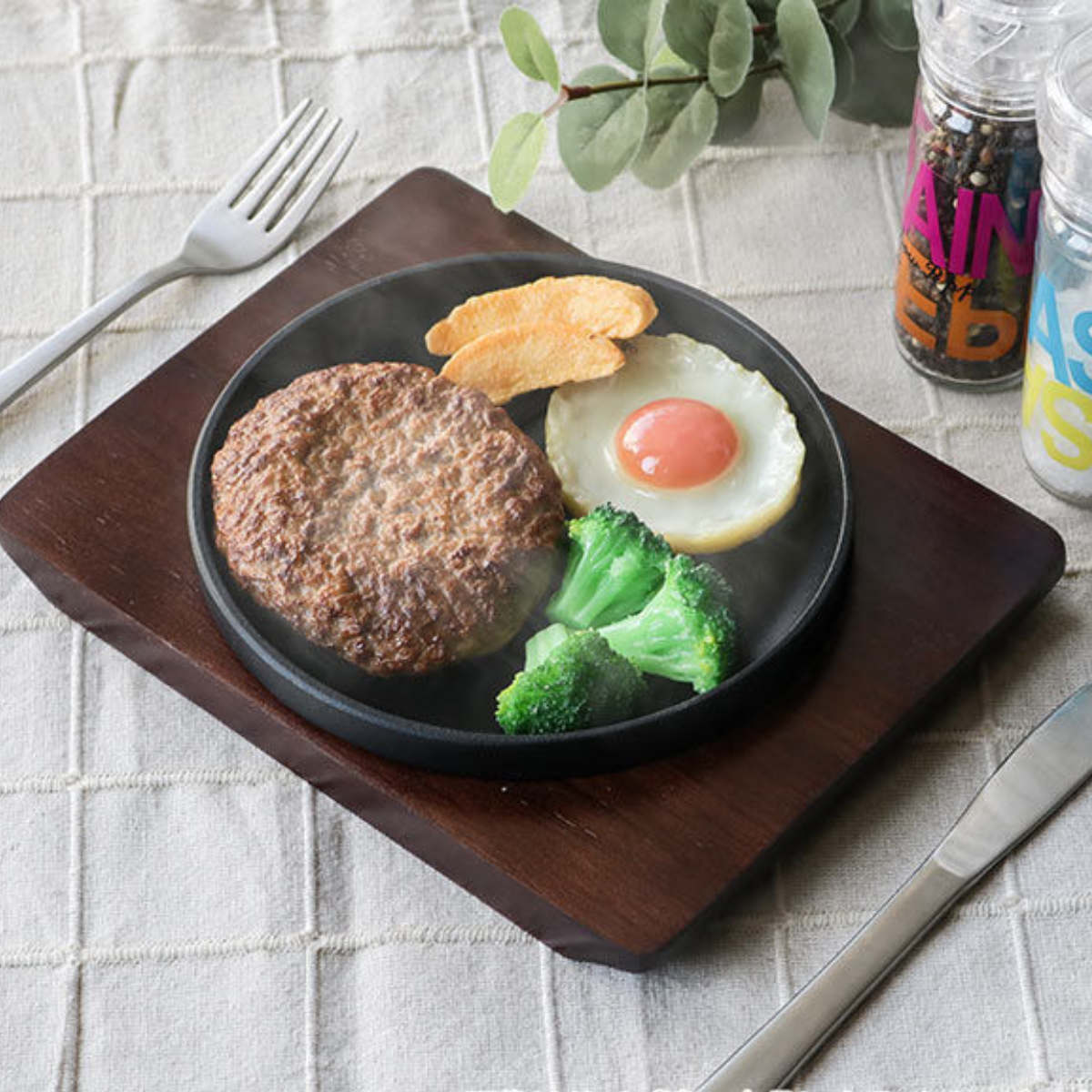 ステーキ皿 21cm スタッキング 木製プレート付き 鋳鉄 IH対応