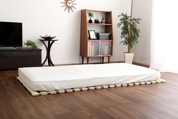 すのこ　ベッド　ロール式　シングル　分割タイプ　天然桐無垢材　新品　未使用 ホームテイスト（HOME taste） すのこベッド シングル ロール式 桐 桐
