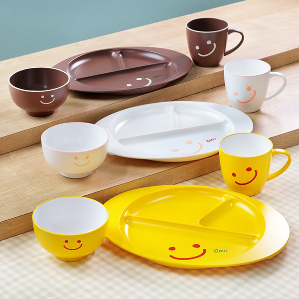 ランチプレート 27cm OMU SMILE 皿 食器 子供用食器 プラスチック 日本