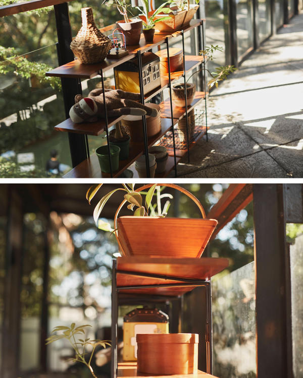 東谷 オープンシェルフ 4段 天然木棚板 エスニック調 ディスプレイ 東谷 オープンシェルフ 4段 天然木棚板 エスニック調 ディスプレイ