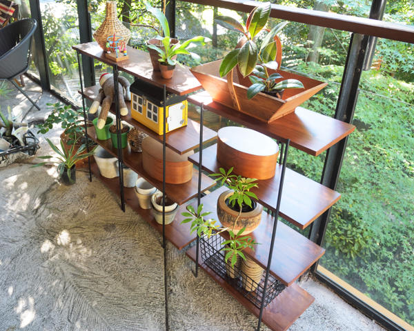 東谷 オープンシェルフ 4段 天然木棚板 エスニック調 ディスプレイ