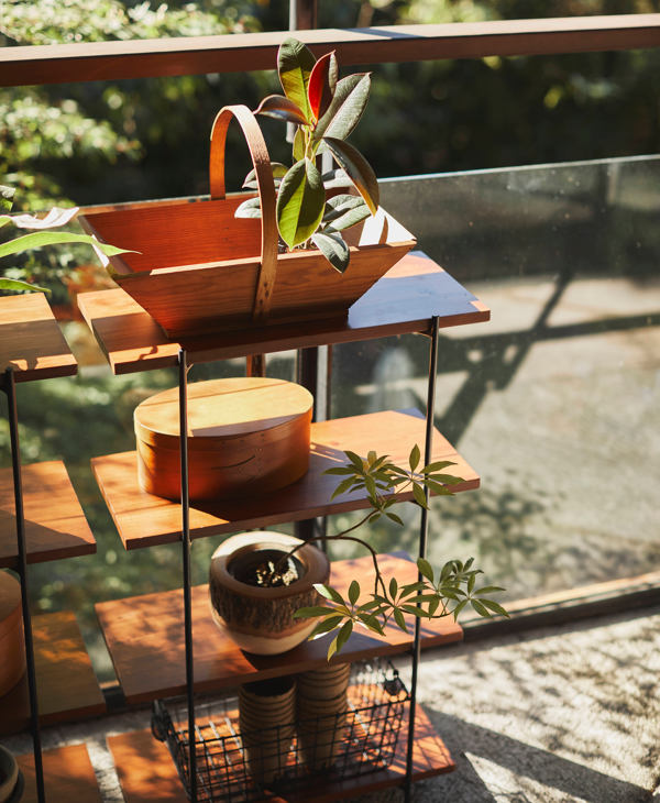 東谷 オープンシェルフ 4段 天然木棚板 エスニック調 ディスプレイ